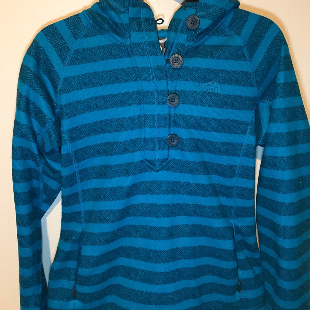 Blue striped North Face sweater. EUC